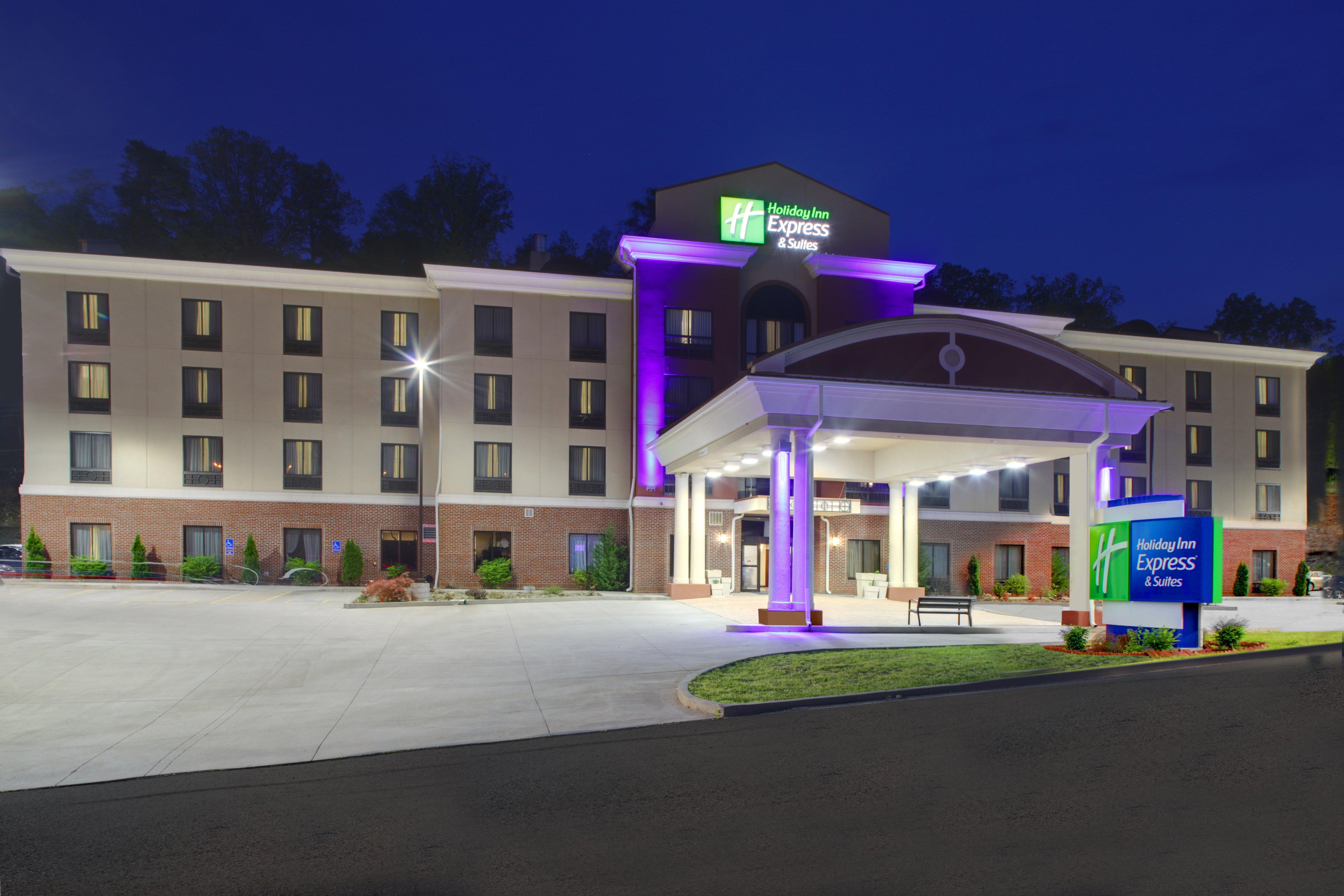 Holiday Inn Express & Suites Cross Lanes, An Ihg Hotel Exteriör bild