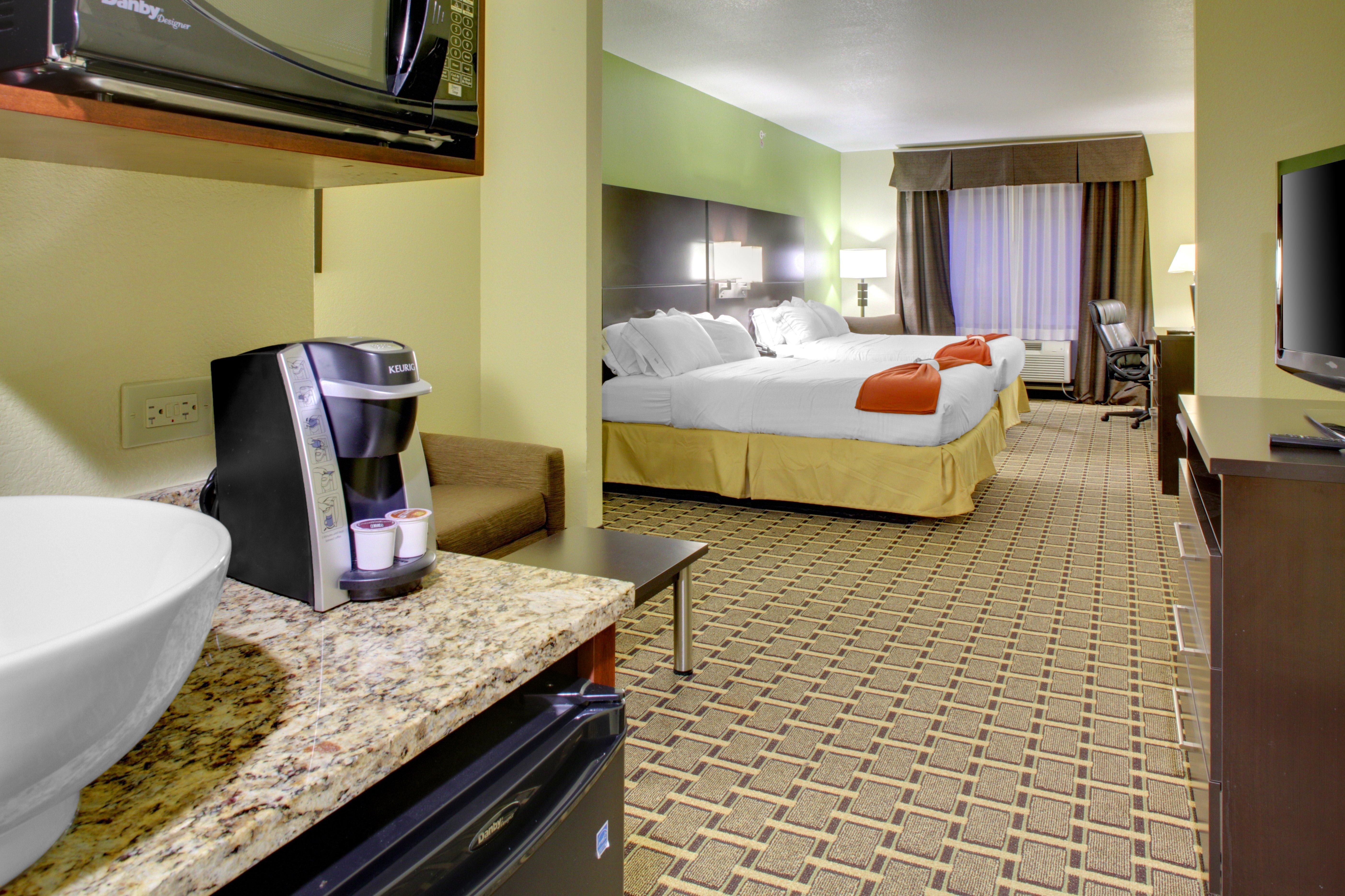 Holiday Inn Express & Suites Cross Lanes, An Ihg Hotel Exteriör bild