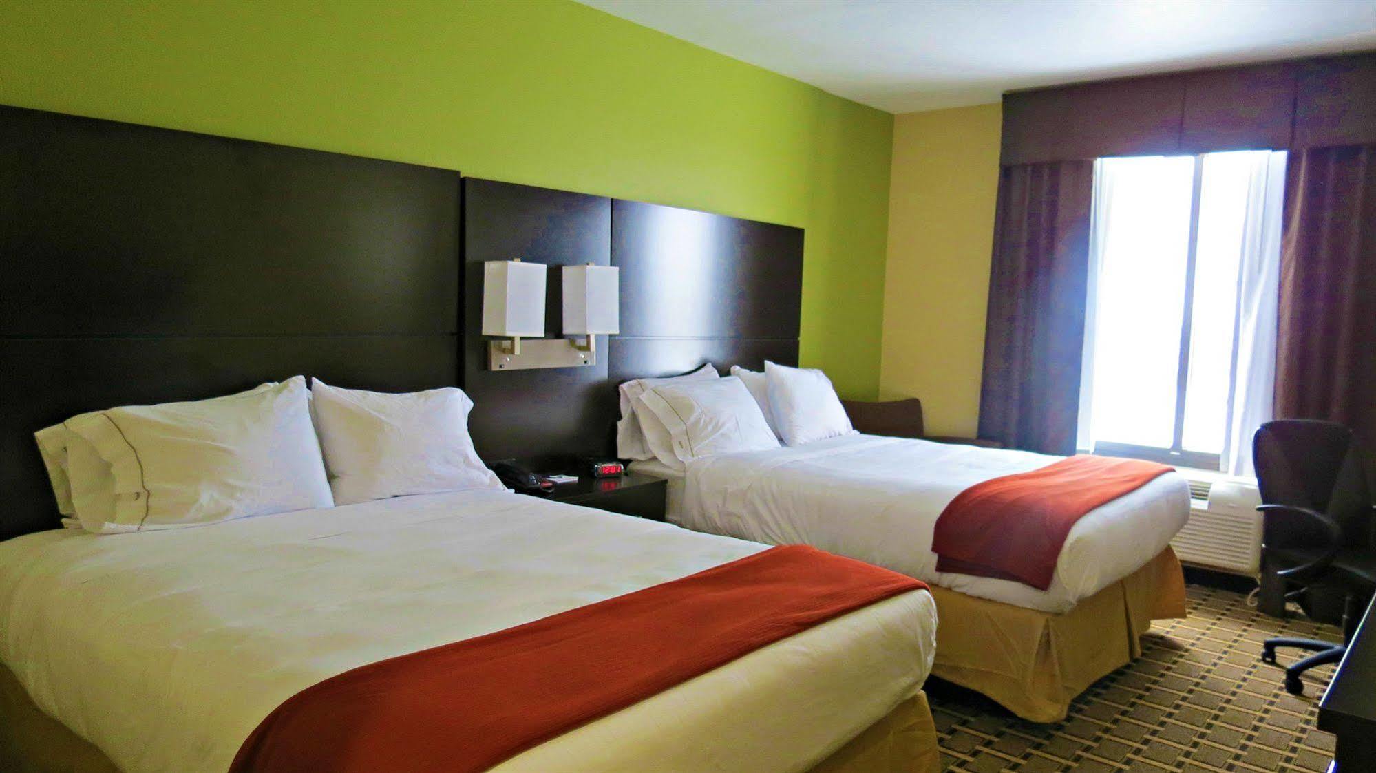 Holiday Inn Express & Suites Cross Lanes, An Ihg Hotel Exteriör bild